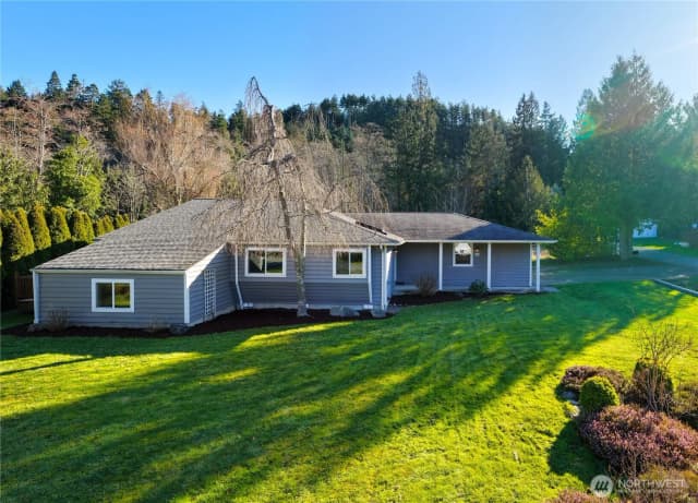 Property photo for 523 Kloshe Way, La Conner photo 4