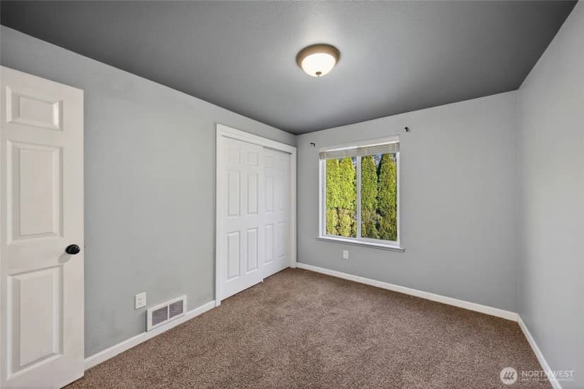 Property photo for 523 Kloshe Way, La Conner photo 27