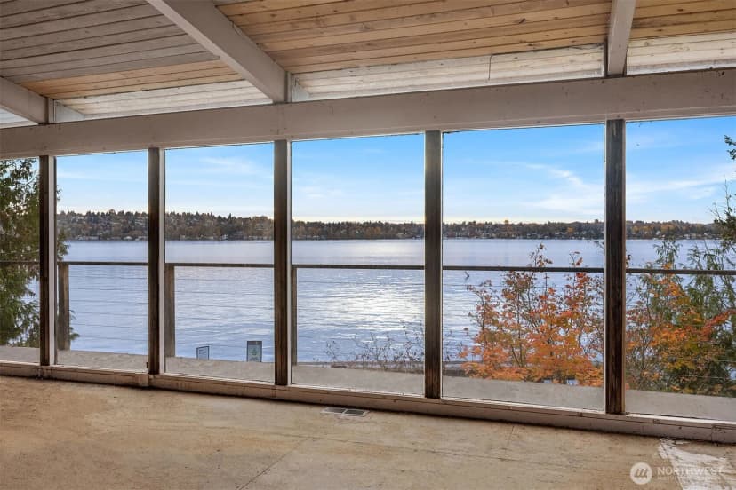 Property photo for 8025 W Mercer Way, Mercer Island photo 20