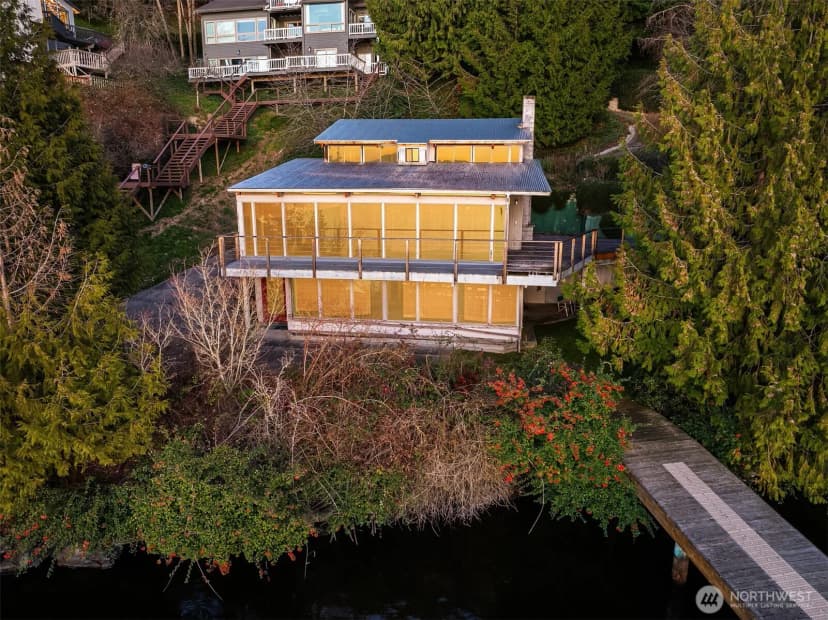 Property photo for 8025 W Mercer Way, Mercer Island photo 16