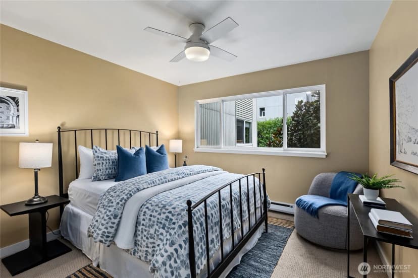 Property photo for 2111 E John Street #202, Seattle photo 4
