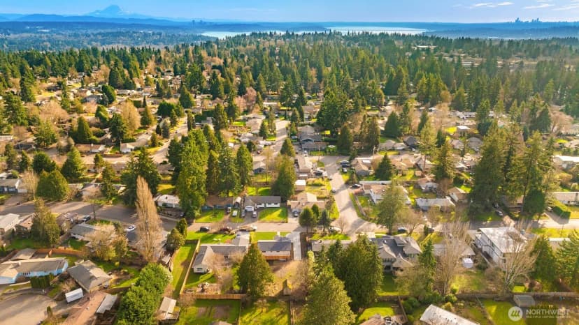 Property photo for 8708 Ne 140th Street #a, Kirkland photo 30