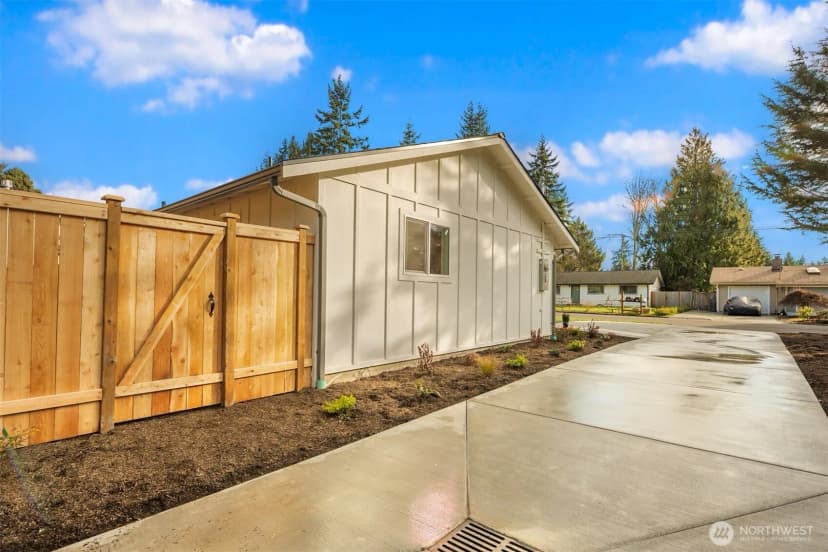 Property photo for 8708 Ne 140th Street #a, Kirkland photo 28