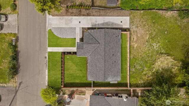 Property photo for 8708 Ne 140th Street #a, Kirkland photo 4