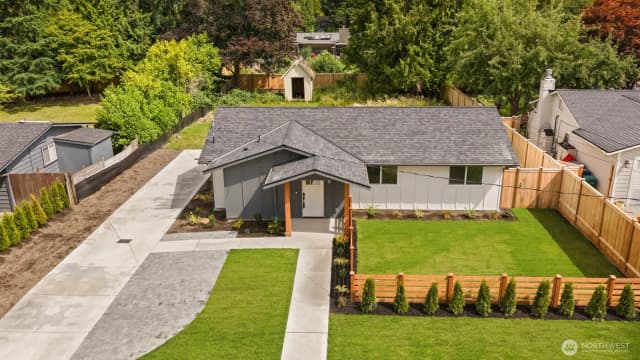 Property photo for 8708 Ne 140th Street #a, Kirkland, WA 98034