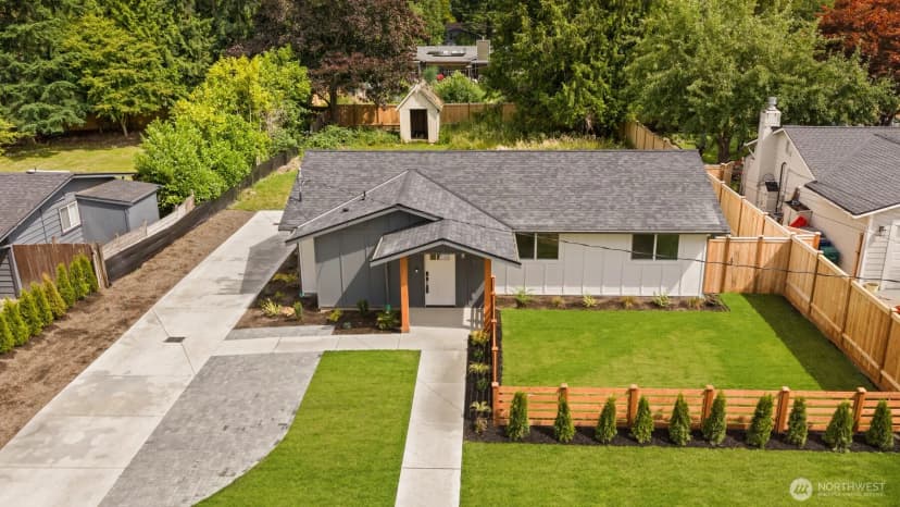 Property photo for 8708 Ne 140th Street #a, Kirkland