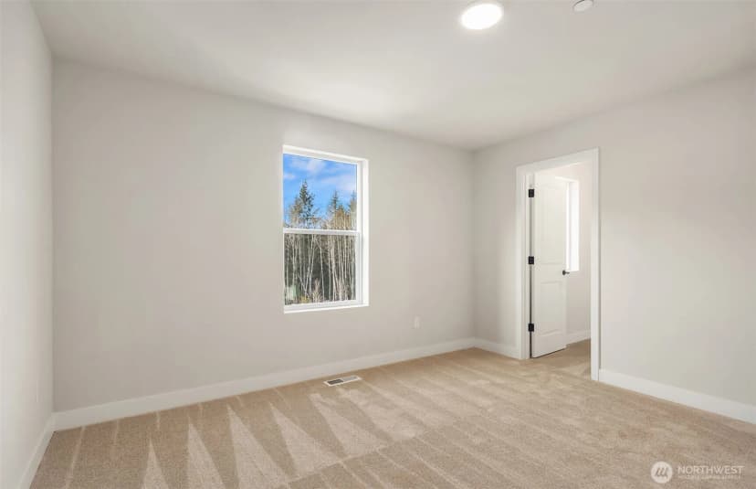 Property photo for 23779 Marinwood Circle Ne #03112, Kingston photo 9