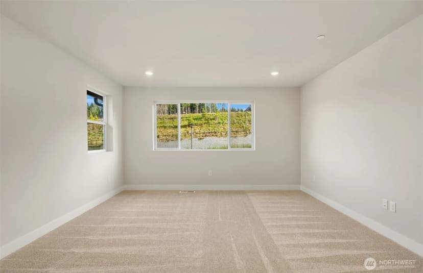 Property photo for 23779 Marinwood Circle Ne #03112, Kingston photo 10