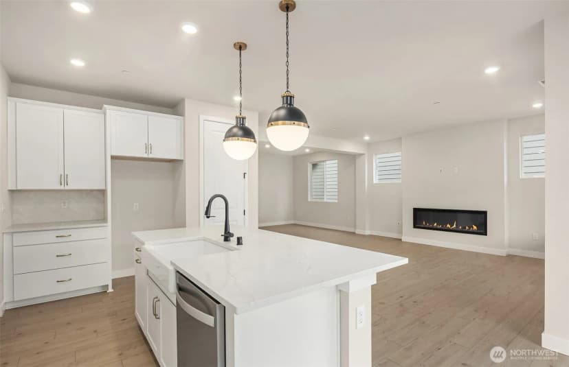 Property photo for 23779 Marinwood Circle Ne #03112, Kingston photo 6