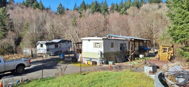 Property photo for 1586 King Road, Winlock