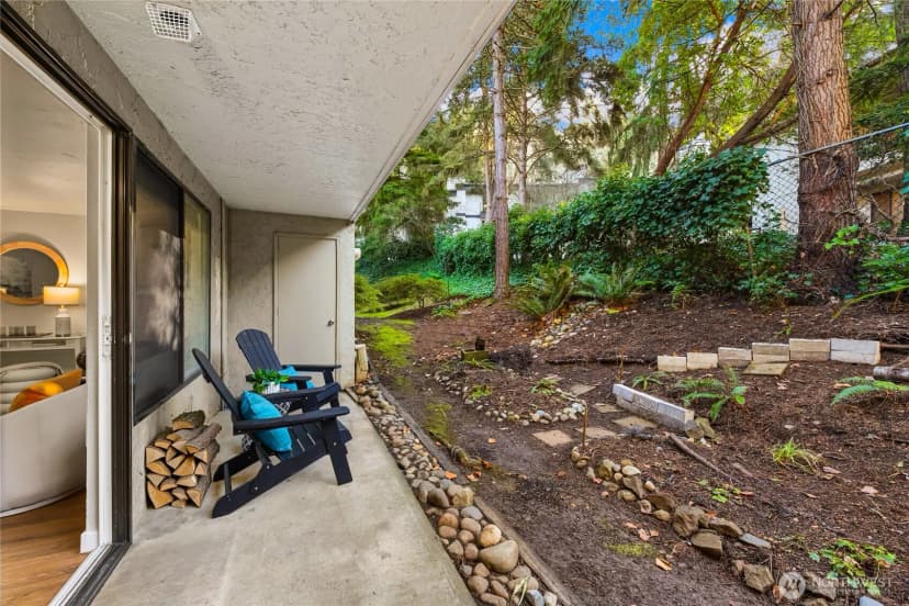 Property photo for 12527 Ne 117th Place #f5, Kirkland photo 17