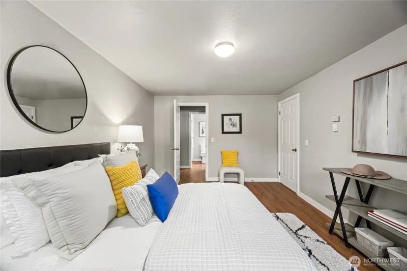 Property photo for 12527 Ne 117th Place #f5, Kirkland photo 13