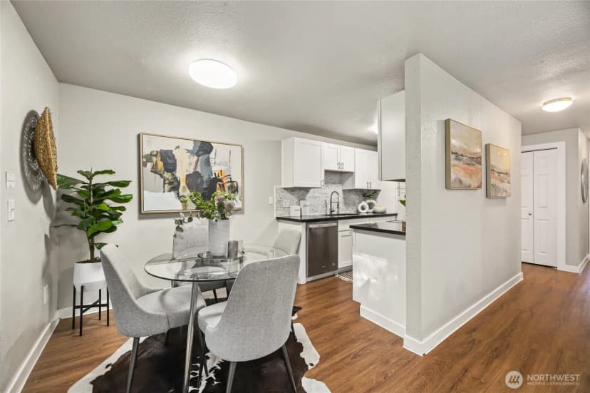 Property photo for 12527 Ne 117th Place #f5, Kirkland photo 9
