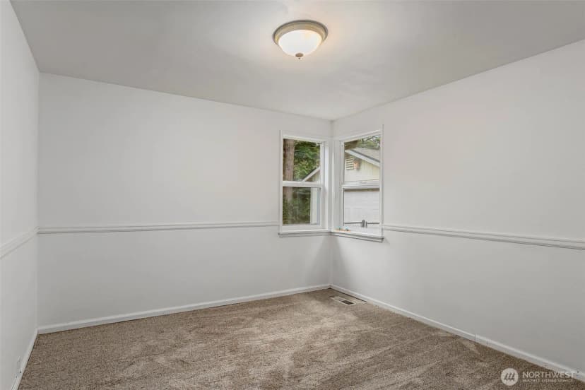 Property photo for 26009 Barrett Road Ne, Kingston photo 18