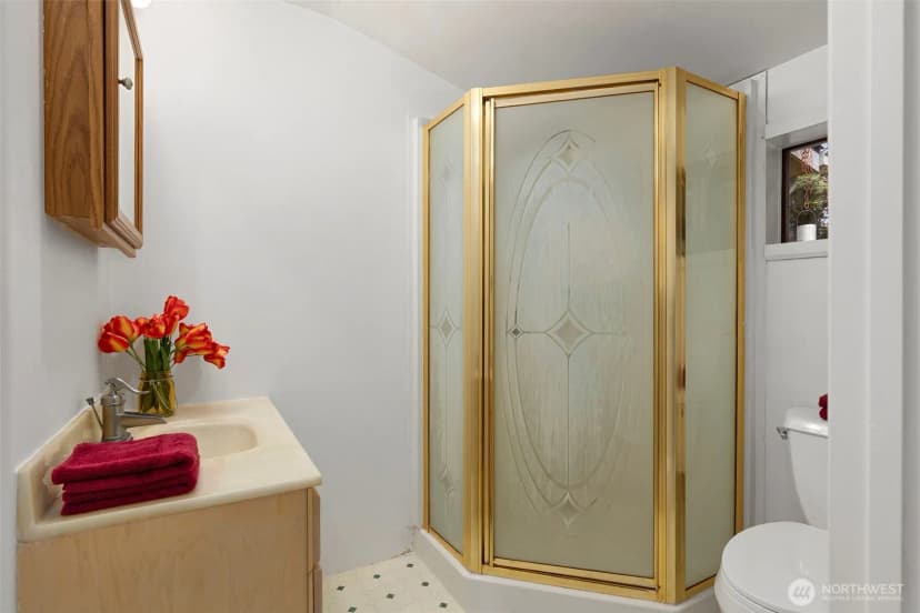 Property photo for 26009 Barrett Road Ne, Kingston photo 17