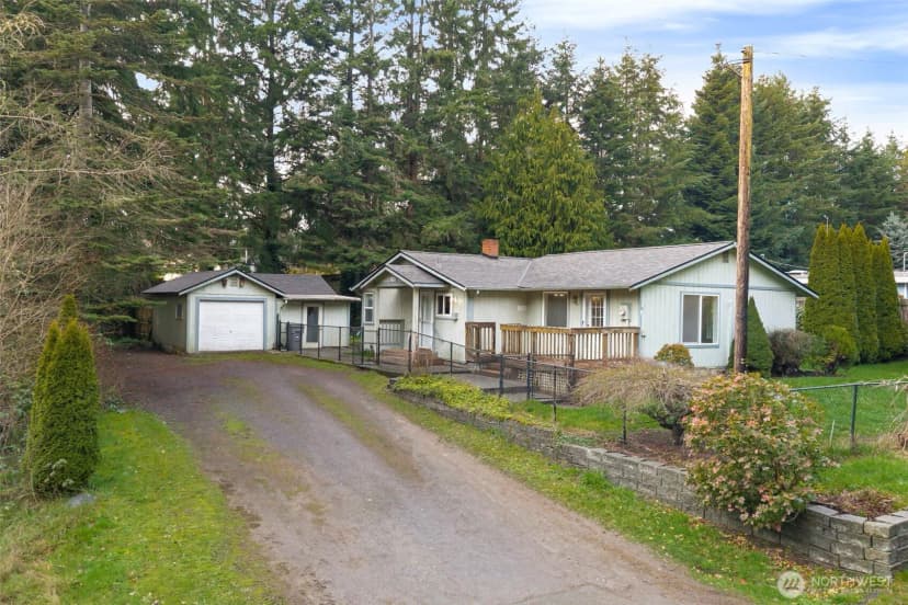 Property photo for 26009 Barrett Road Ne, Kingston
