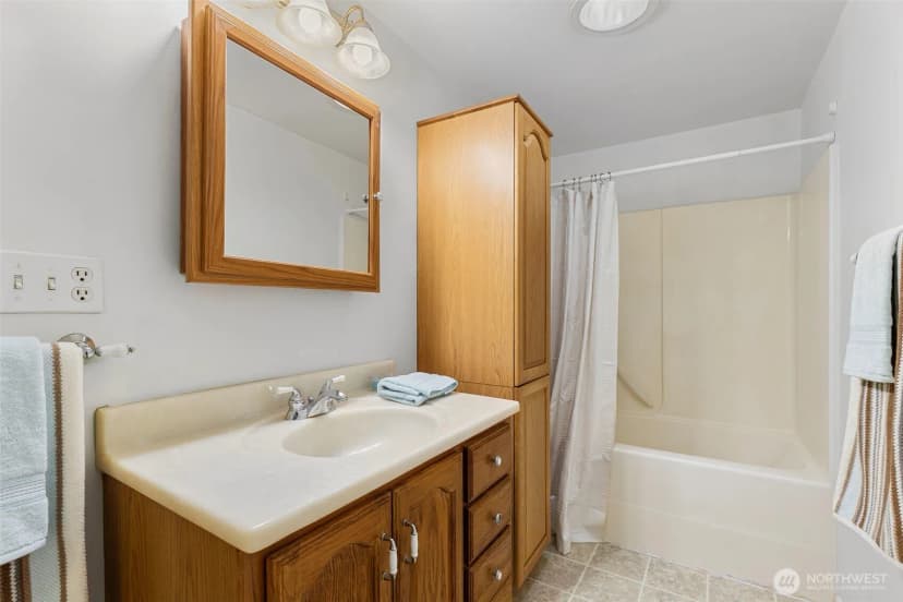 Property photo for 26009 Barrett Road Ne, Kingston photo 19