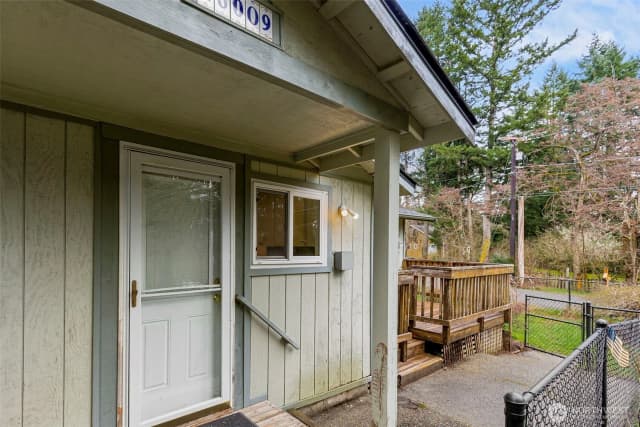 Property photo for 26009 Barrett Road Ne, Kingston photo 2