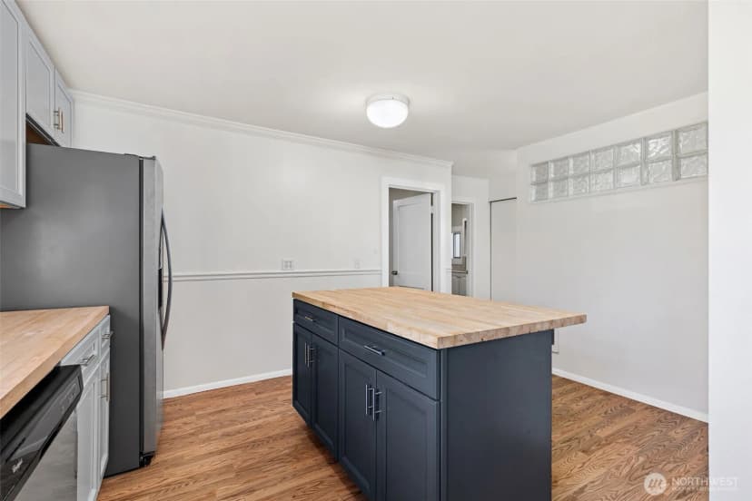 Property photo for 7902 48th Street E, Fife photo 12