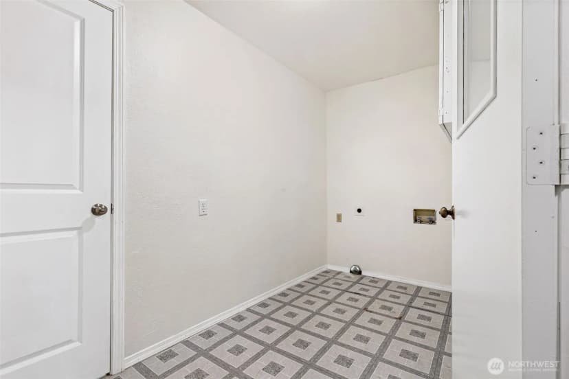 Property photo for 7902 48th Street E, Fife photo 19