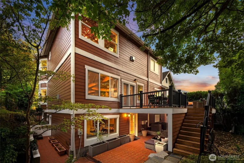 Property photo for 1147 Federal Avenue E, Seattle photo 34