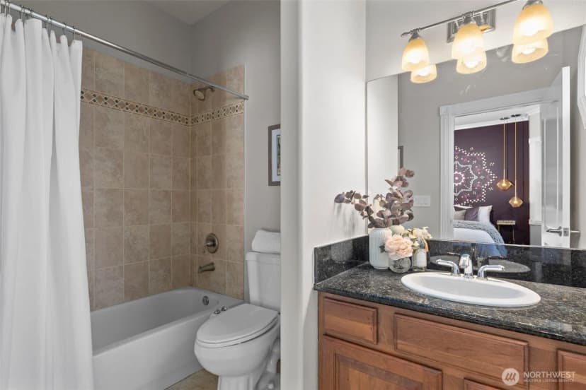 Property photo for 1147 Federal Avenue E, Seattle photo 26