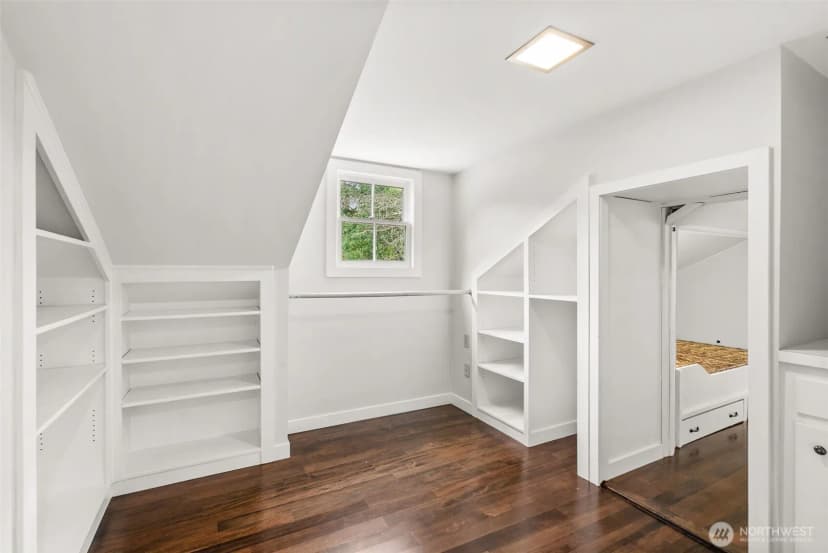 Property photo for 9144 Edgewater Drive Sw, Lakewood photo 30