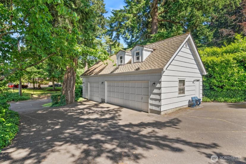 Property photo for 9144 Edgewater Drive Sw, Lakewood photo 40