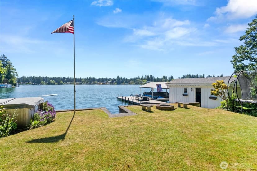 Property photo for 9144 Edgewater Drive Sw, Lakewood photo 6