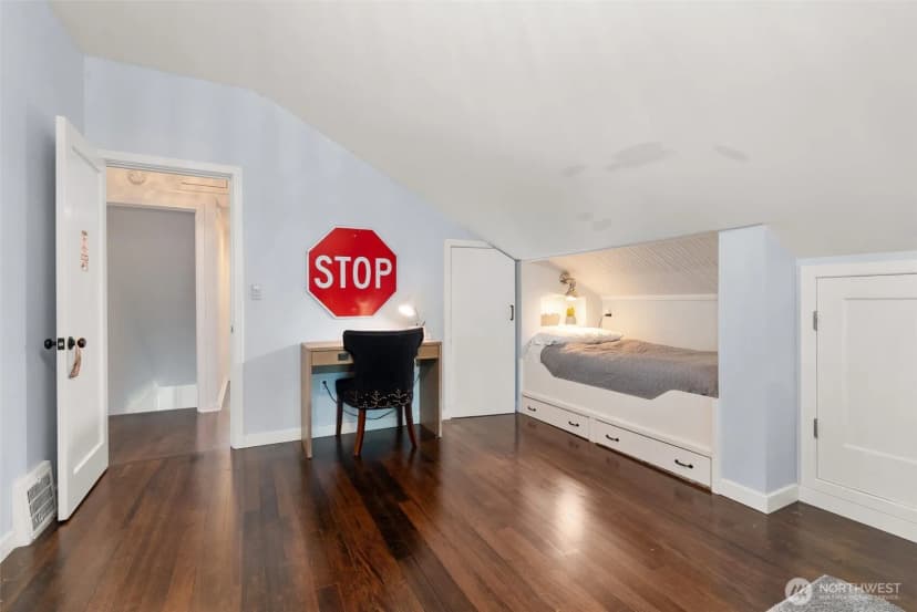 Property photo for 9144 Edgewater Drive Sw, Lakewood photo 31