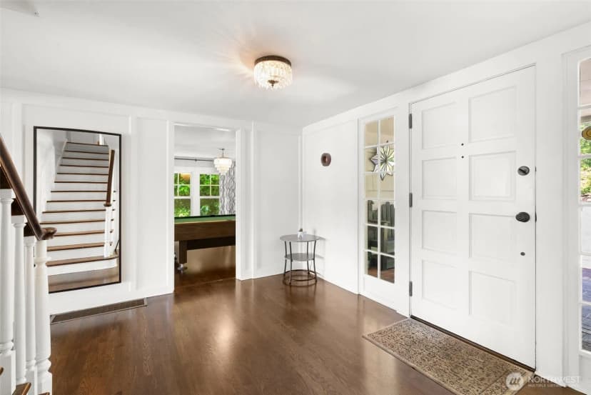 Property photo for 9144 Edgewater Drive Sw, Lakewood photo 8