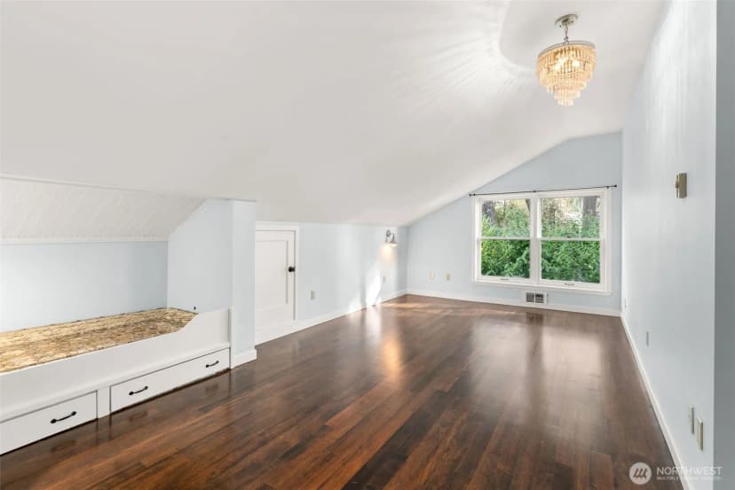 Property photo for 9144 Edgewater Drive Sw, Lakewood photo 29