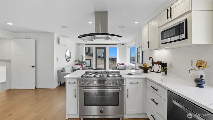 Property photo for 4527 W Raye Street, Seattle photo 12