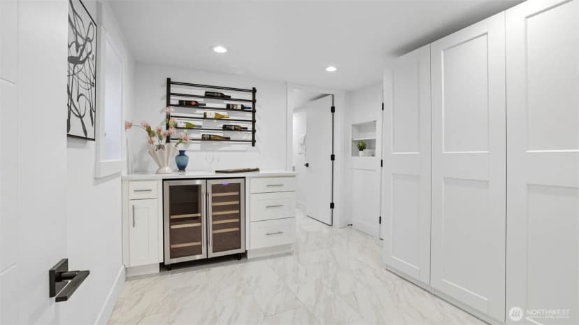 Property photo for 4527 W Raye Street, Seattle photo 17