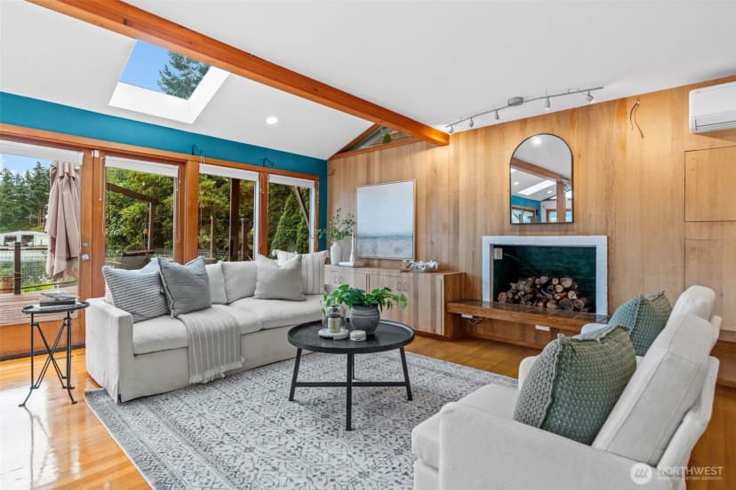 Property photo for 225 3rd Court, Fox Island photo 5