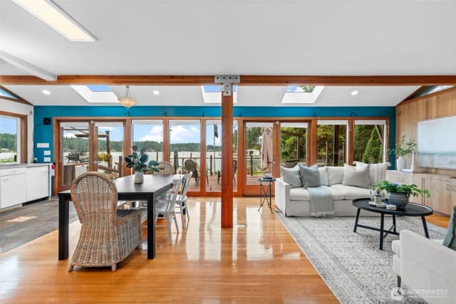 Property photo for 225 3rd Court, Fox Island photo 4