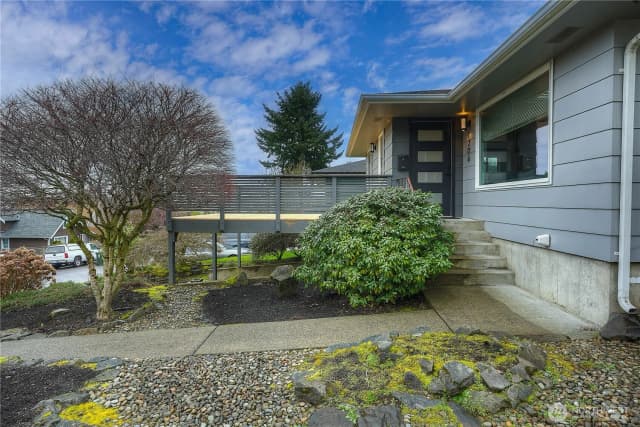 Property photo for 1206 E 29th St, Tacoma photo 4