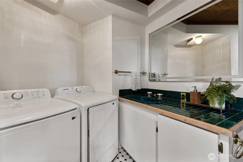 Property photo for 12809 3rd Avenue Ct E, Tacoma photo 22