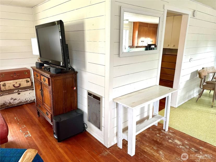 Property photo for 1215 199th Place, Long Beach photo 18
