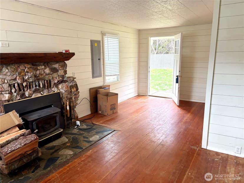 Property photo for 1215 199th Place, Long Beach photo 29