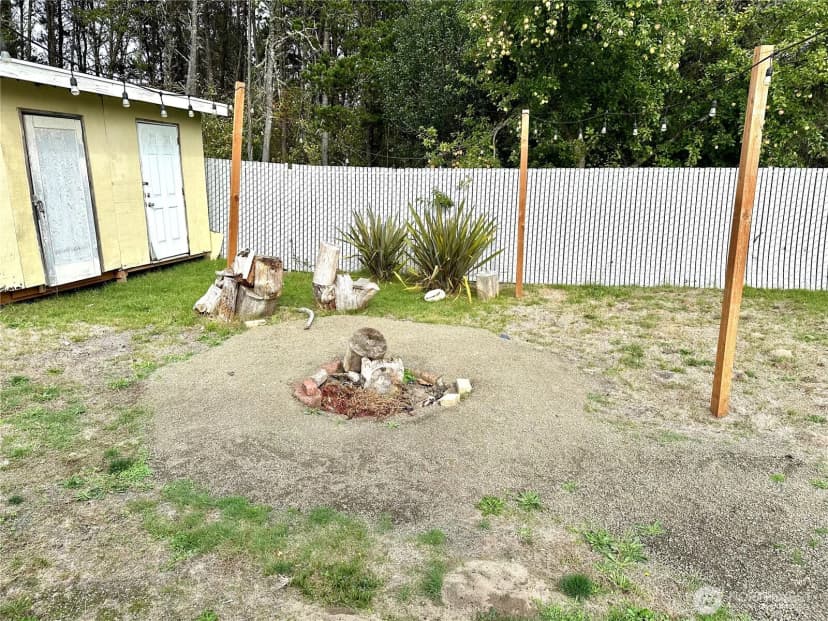 Property photo for 1215 199th Place, Long Beach photo 14
