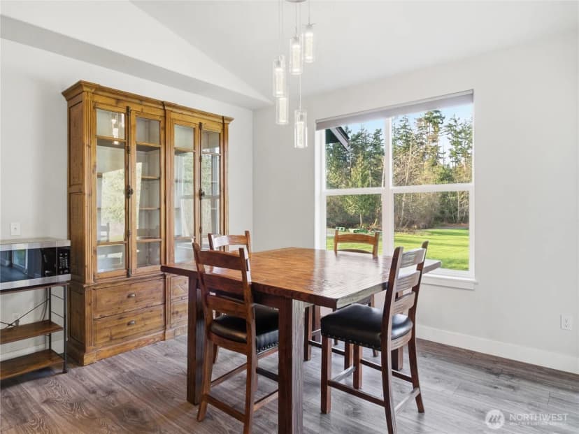 Property photo for 38512 Mountain Highway E, Eatonville photo 16