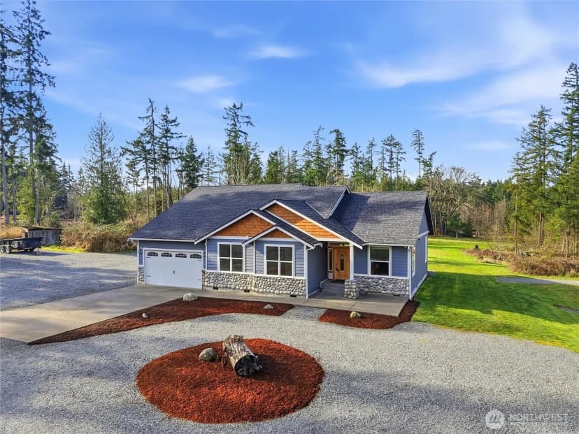 Property photo for 38512 Mountain Highway E, Eatonville