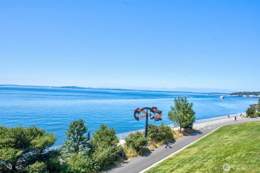 Property photo for 123 Queen Anne Avenue N #305, Seattle photo 25