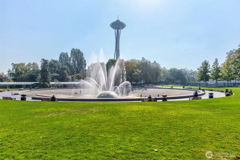 Property photo for 123 Queen Anne Avenue N #305, Seattle photo 20