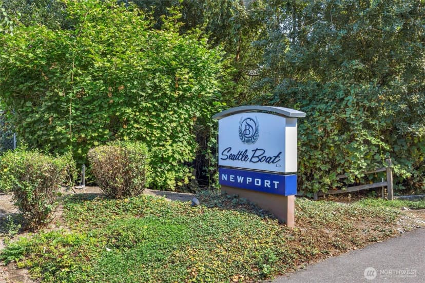 Property photo for 3911 Lake Washington Boulevard Se #b10, Bellevue photo 19