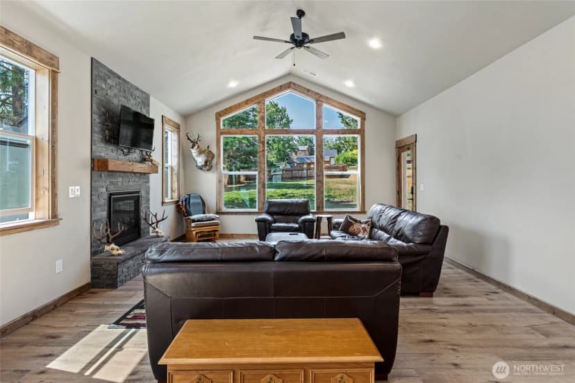Property photo for 91 Twin Lakes Road, Cle Elum photo 9