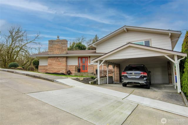 Property photo for 3420 Snohomish Avenue, Everett photo 2