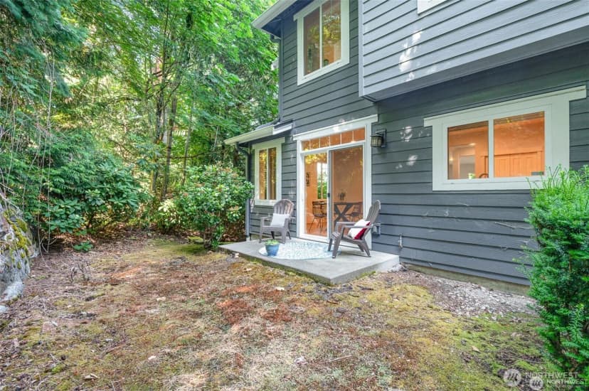 Property photo for 5523 Lakemont Boulevard Se #604, Bellevue photo 31
