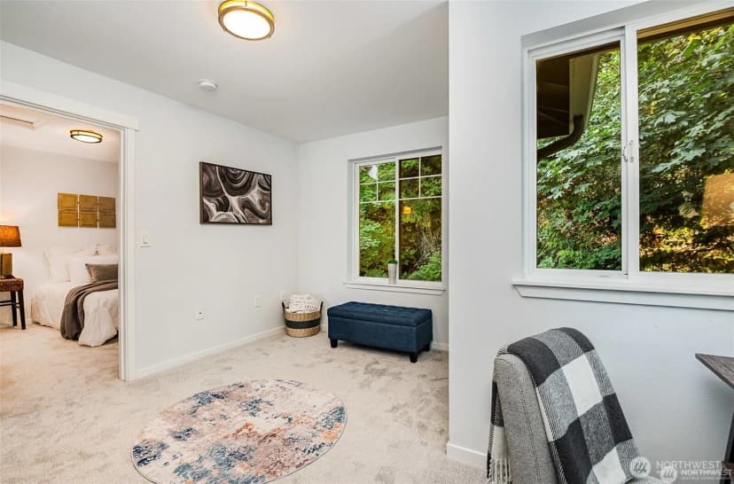 Property photo for 5523 Lakemont Boulevard Se #604, Bellevue photo 15